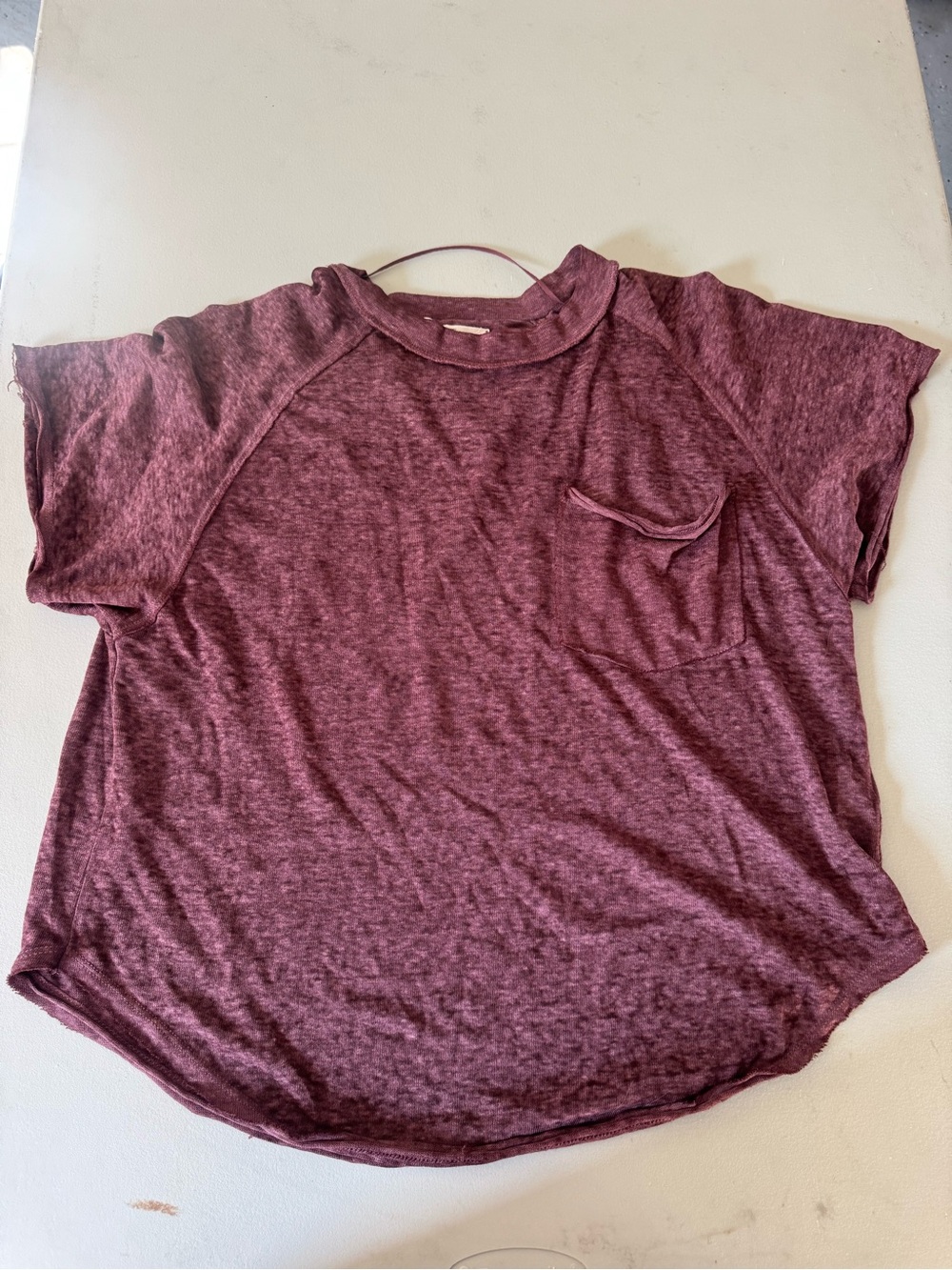 FREE PEOPLE Women’s Relaxed Pocket Tee in Maroon